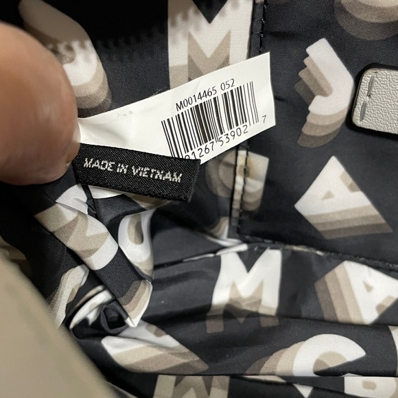 Marc Jacobs Grey Leather Camera Bag - Picture 12 of 15